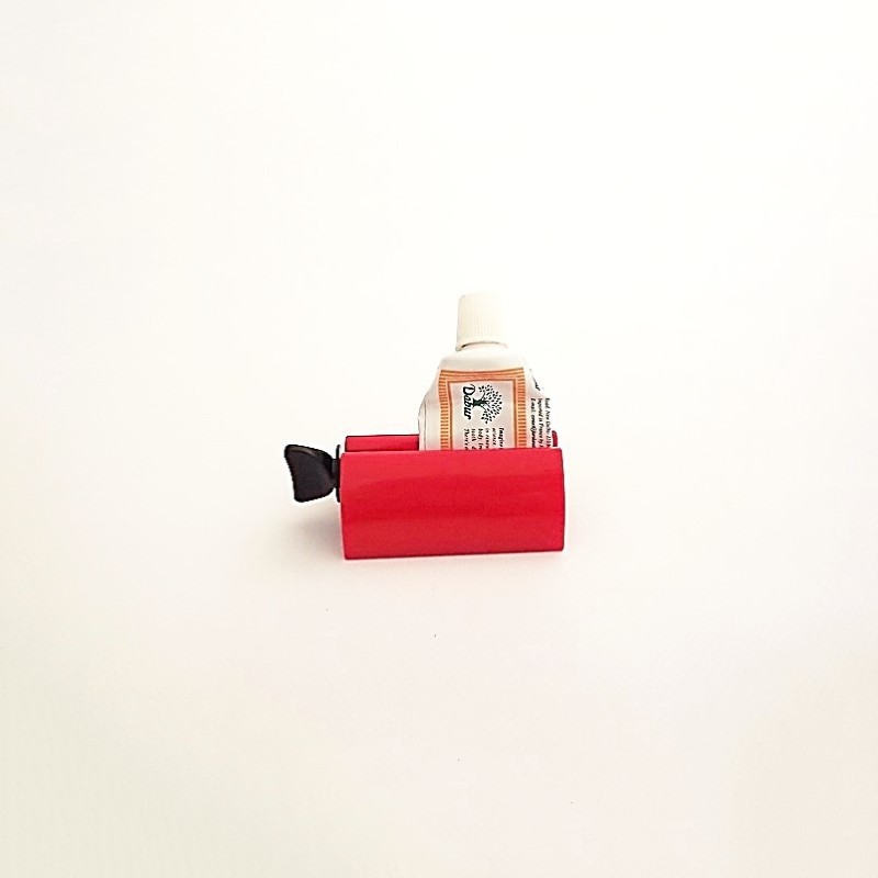 Vide-tube - Accessoires pratiques - Ustensiles de cuisine - Rouge - Vue 1 Vide-tube - Accessoires pratiques - Ustensiles de cuisine - Rouge - Vue 1
